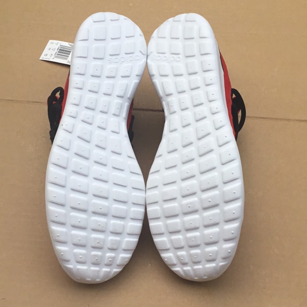 Red adidas sneakers - Picture 6 of 8